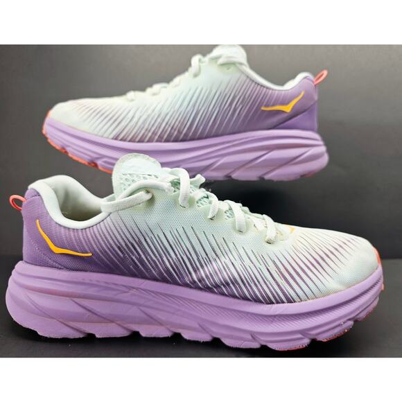 Hoka Women 8 Comfy footwear - Picture 5 of 11